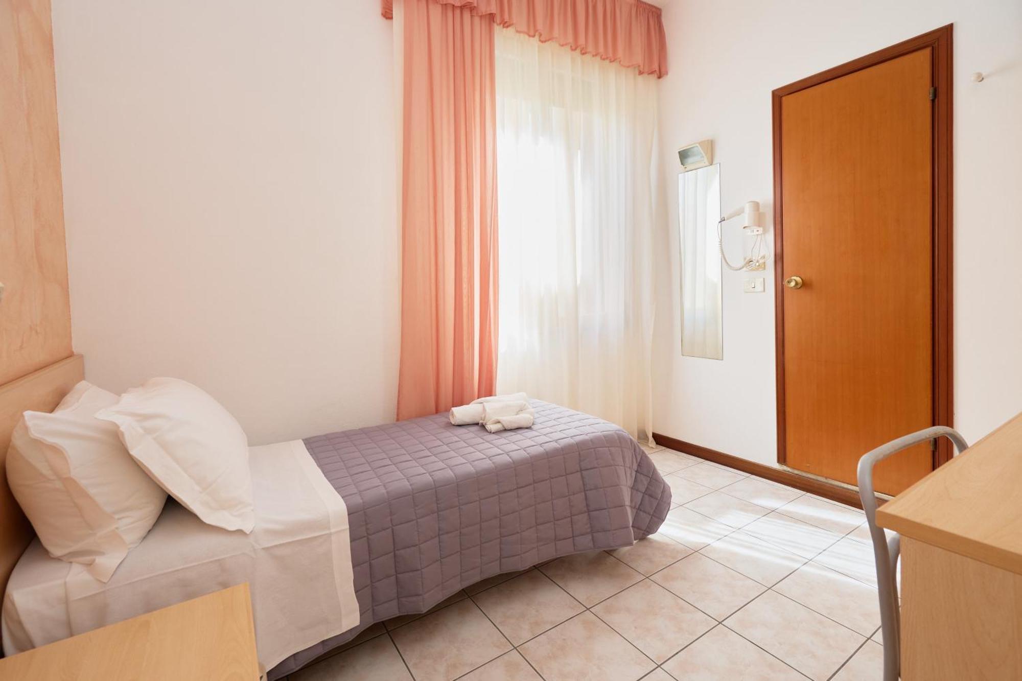 Hotel Jolanda Bellaria-Igea Marina Ngoại thất bức ảnh