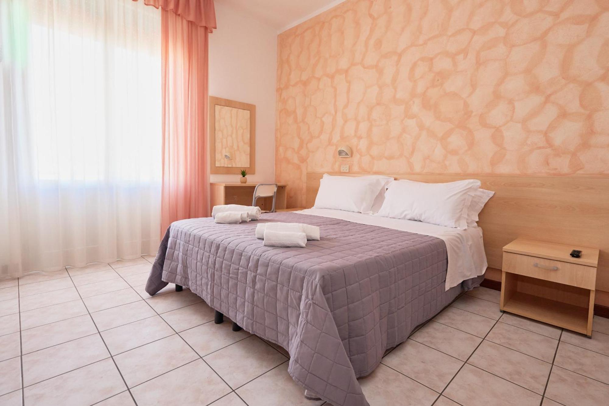 Hotel Jolanda Bellaria-Igea Marina Ngoại thất bức ảnh